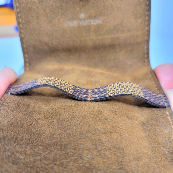 Louis Vuitton Damier Cufflink Case NWOT with COA, Dustbag & Box - Picture 9 of 15